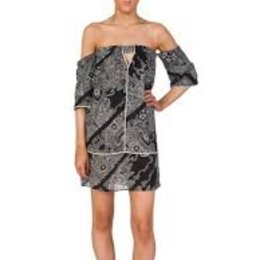 VIX PaulaHermanny Black Akash Off the Shoulder